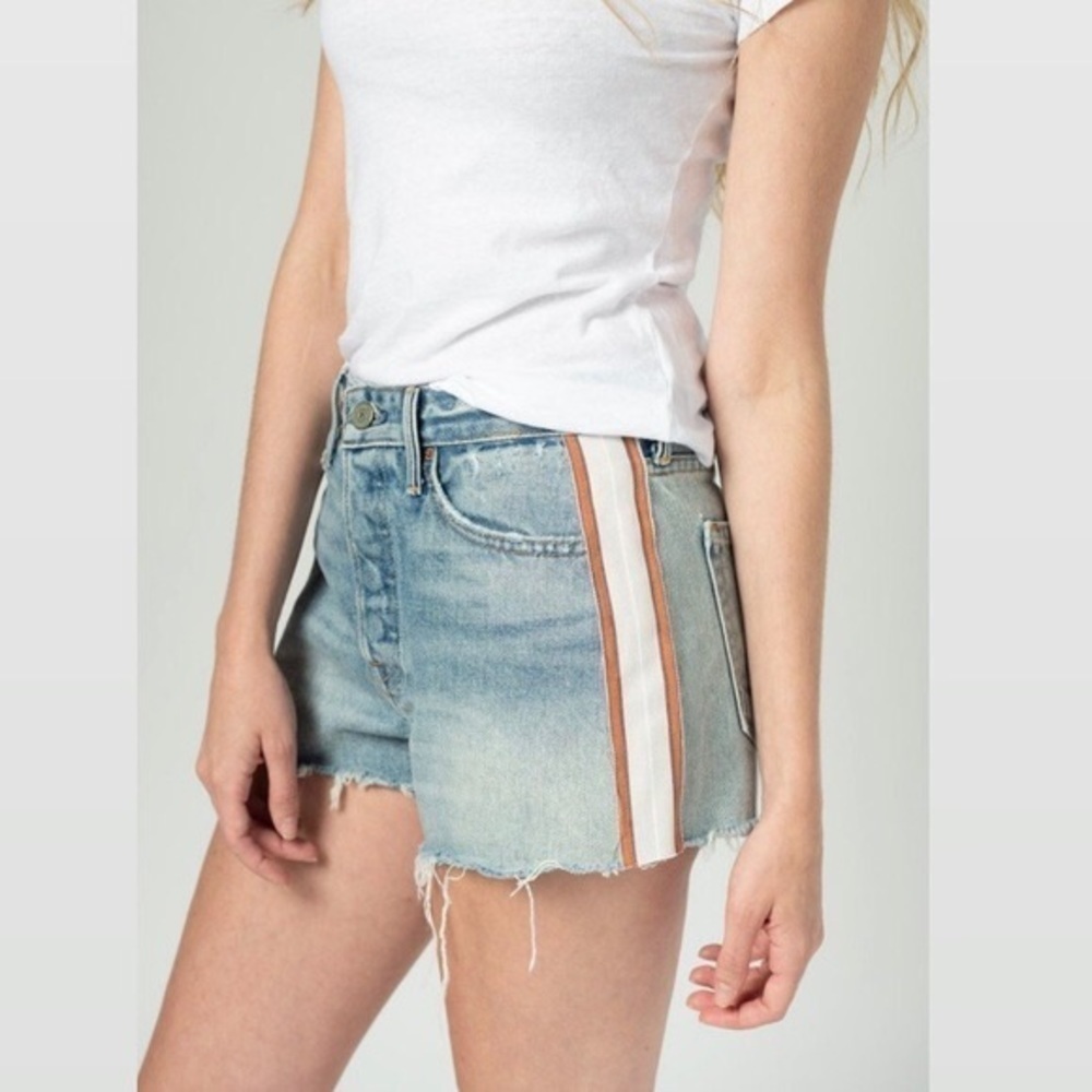 Grlfrnd Cindy Side Striped Denim Jean Short in Salerno Size 27